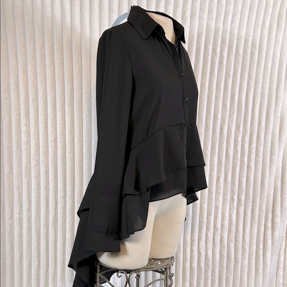 NWT black Hi low ruffle tiered button down blouse dark academia, Gothic chic S